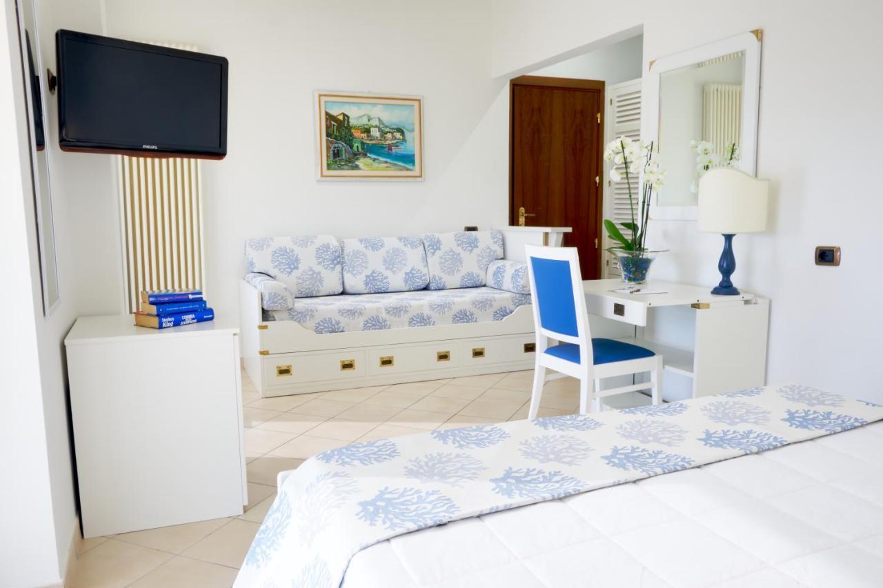Hotel Caesar Residence & Spa ليدو دي كامايوري المظهر الخارجي الصورة