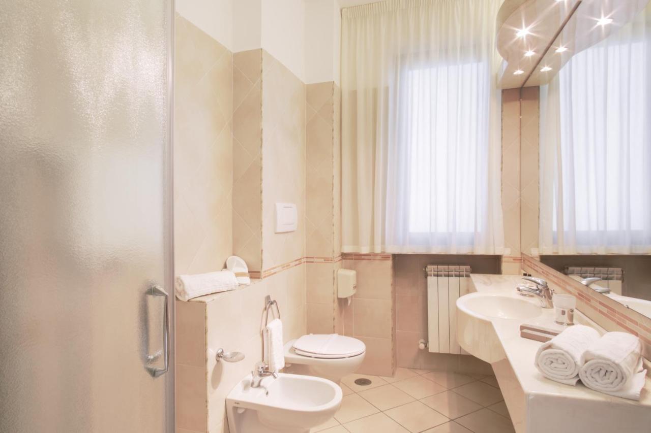 Hotel Caesar Residence & Spa ليدو دي كامايوري المظهر الخارجي الصورة