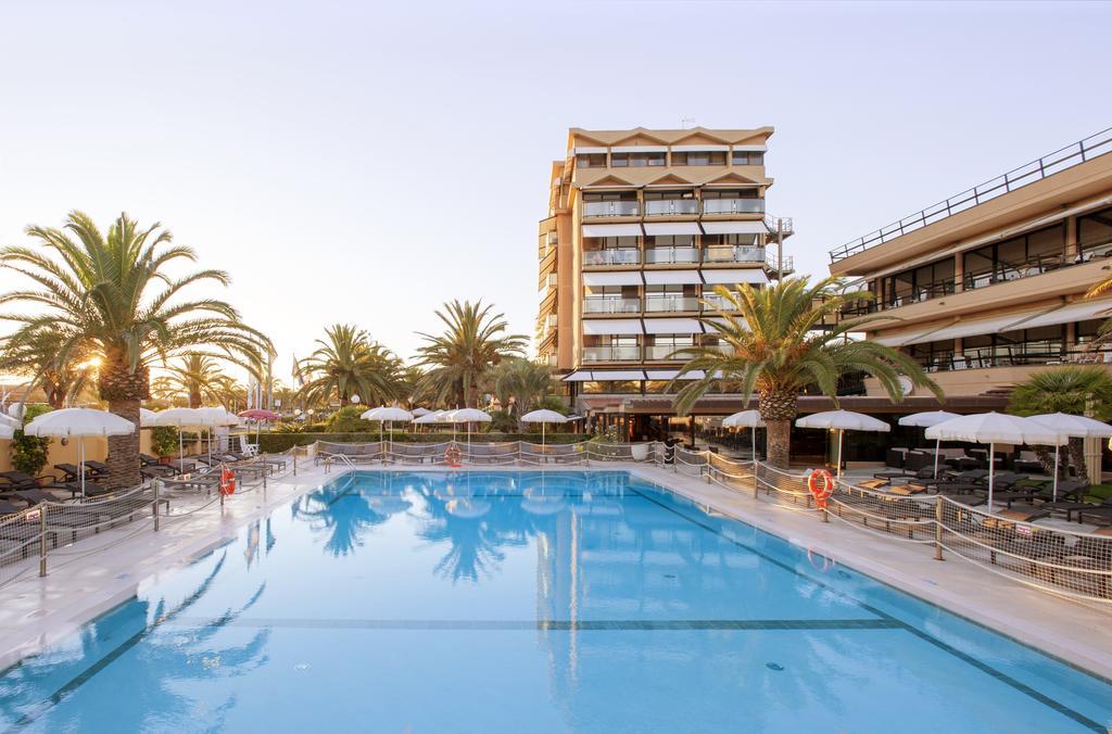 Hotel Caesar Residence & Spa ليدو دي كامايوري المظهر الخارجي الصورة