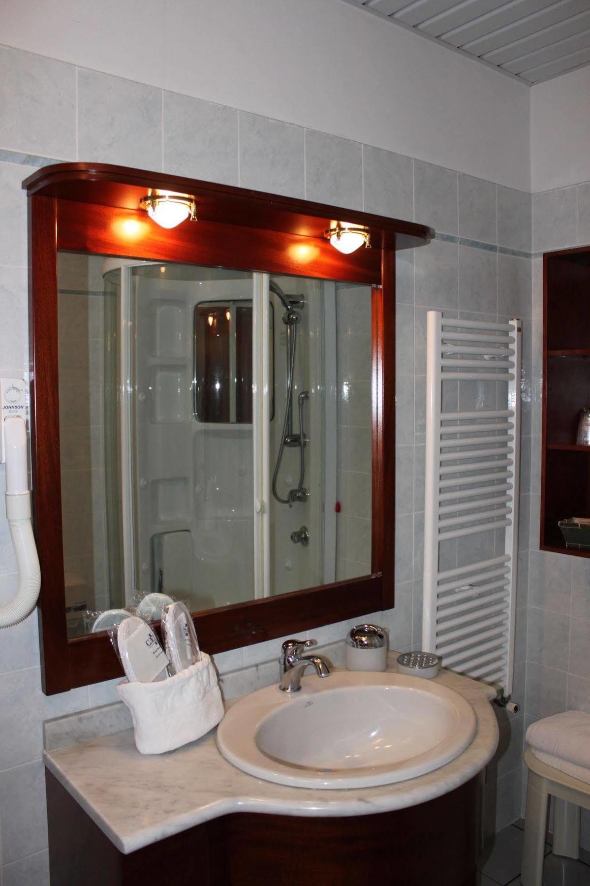 Hotel Caesar Residence & Spa ليدو دي كامايوري المظهر الخارجي الصورة