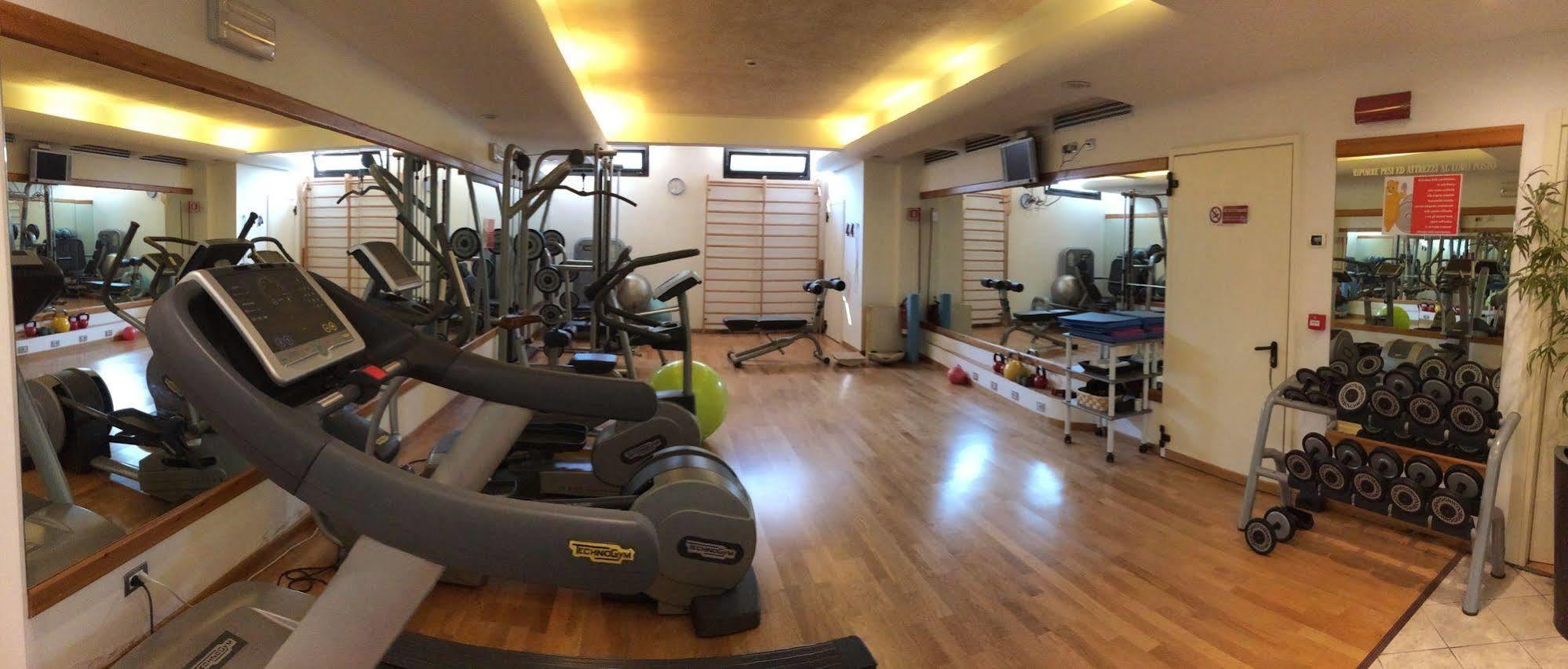 Hotel Caesar Residence & Spa ليدو دي كامايوري المظهر الخارجي الصورة
