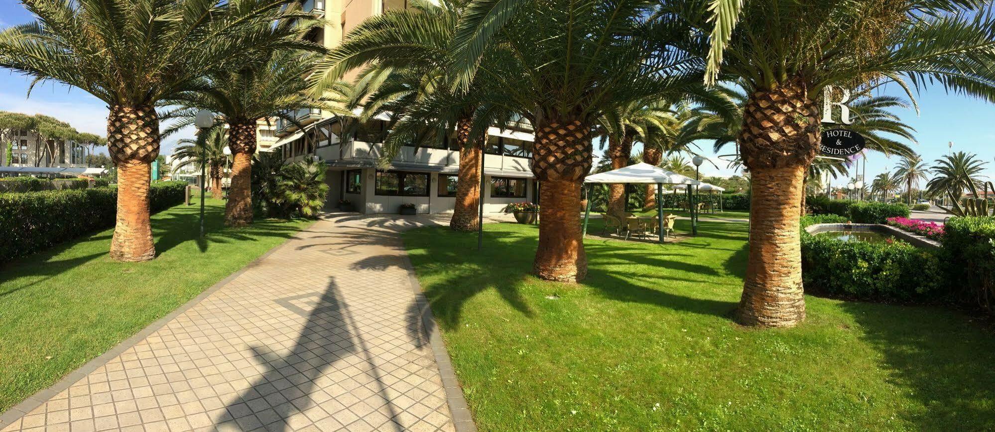 Hotel Caesar Residence & Spa ليدو دي كامايوري المظهر الخارجي الصورة