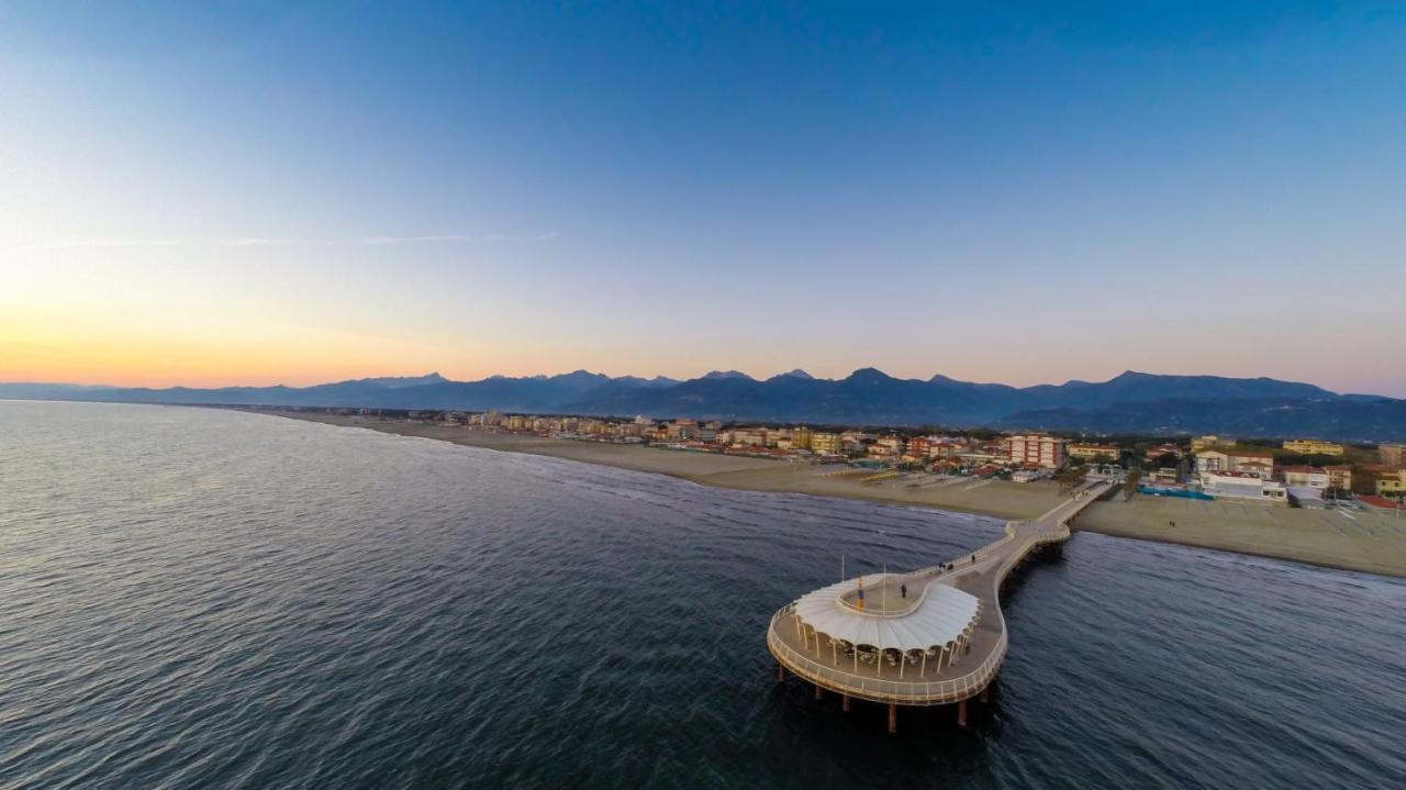 Hotel Caesar Residence & Spa ليدو دي كامايوري المظهر الخارجي الصورة