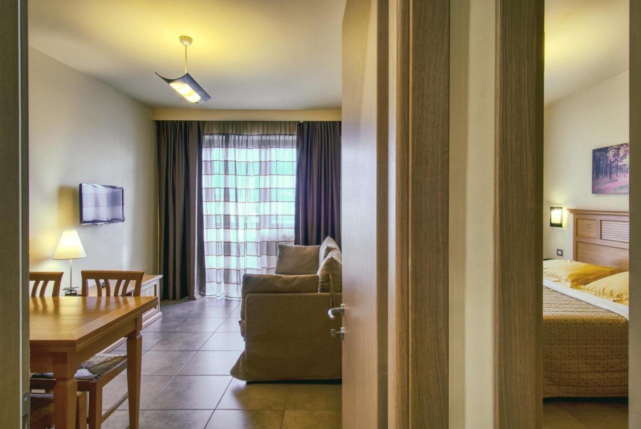Hotel Caesar Residence & Spa ليدو دي كامايوري المظهر الخارجي الصورة